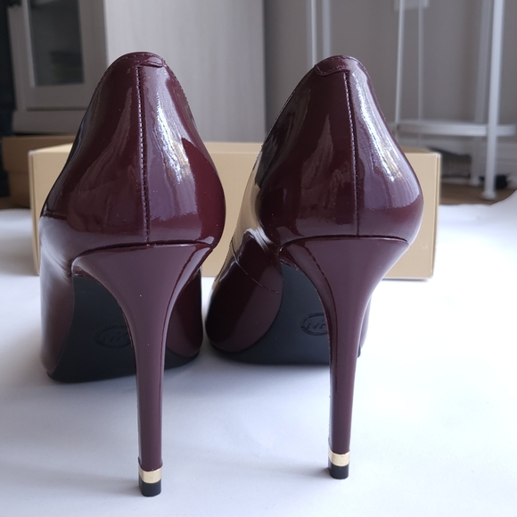 NWOT MICHAEL Michael Kors Ashby Flex Pumps - Picture 4 of 16